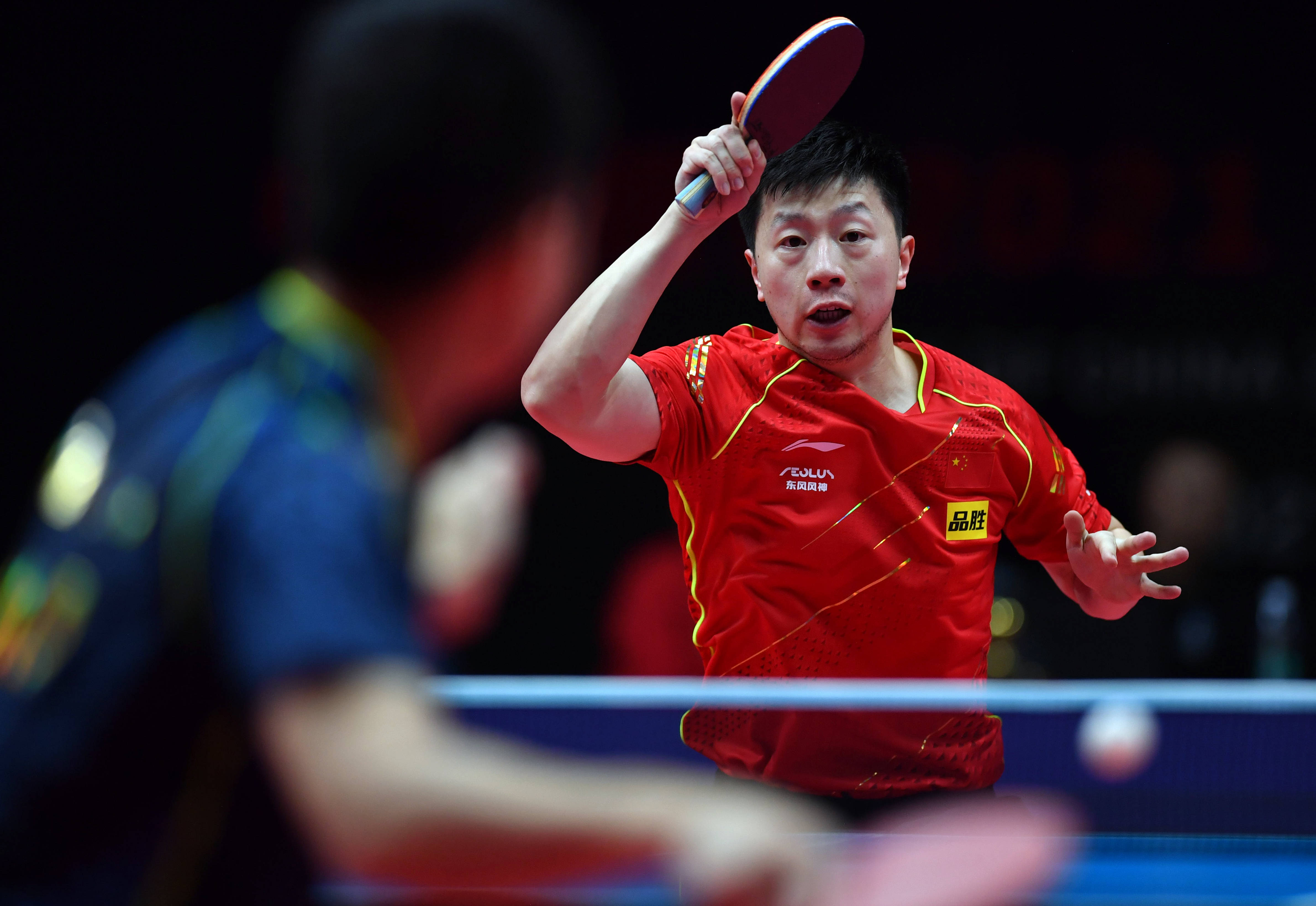 并努力在各 并努力在各