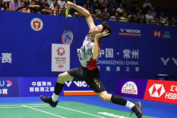 泳比赛中再 泳比赛中再